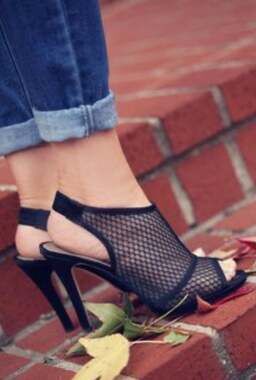 Caparros Black Mesh Peep Toe Slingback Heels Size 10B